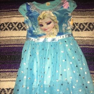 Elsa size 3T dress